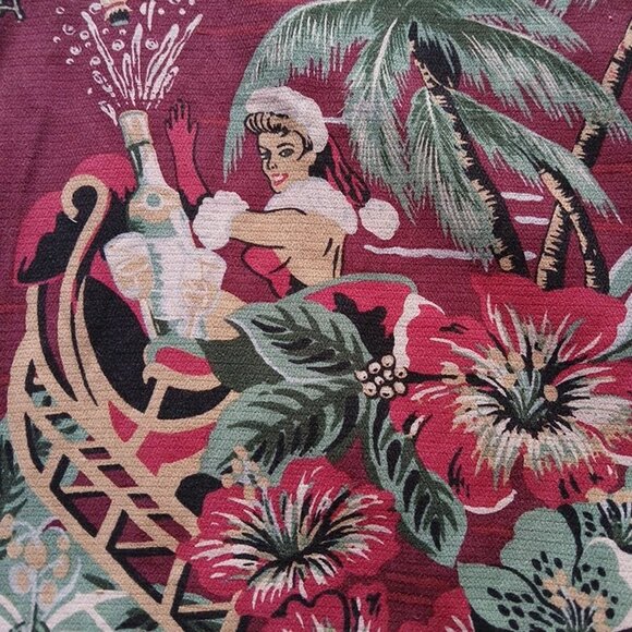 Vntg TOMMY BAHAMA Hawaiian CHRISTMAS Shirt -Hula Poinsettias Santa Hats - Picture 6 of 8
